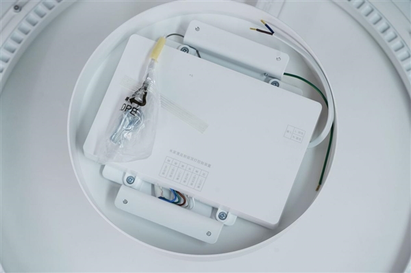 最亮10000lm！米家漫反射吸顶灯图赏