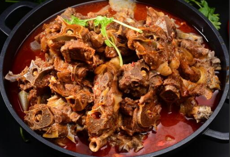 羊蝎子火锅中的“羊蝎子”是哪个部位