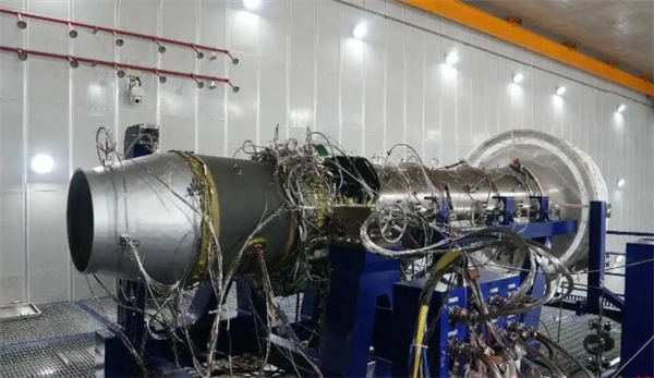 飞行高度近20km！“成都造”涡扇发动机点火成功 主要用于高端无人机