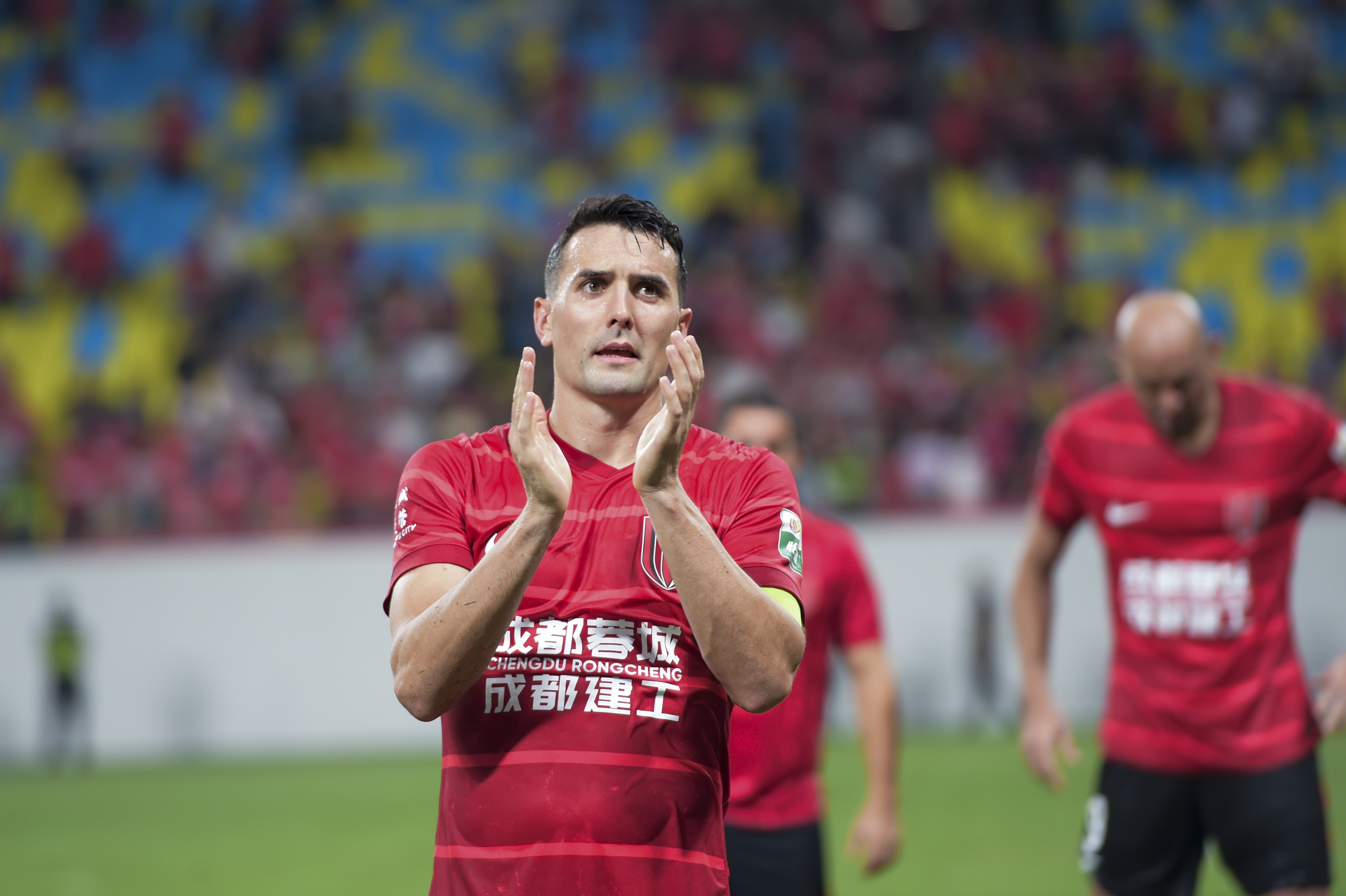 记者热议周定洋下家：大概率是他在中国最后合同 可能不去争冠队