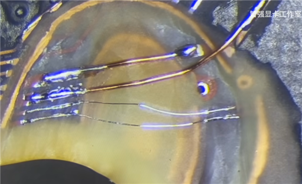 RTX 5080爆改32GB显存！谁还等24GB SUPER