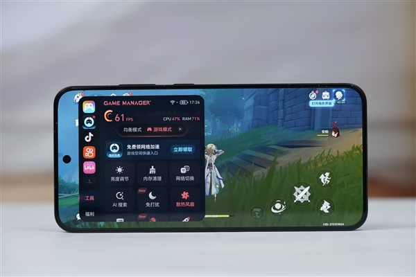 10000mAh巨无霸电池仅2599元起！荣耀WIN RT图赏