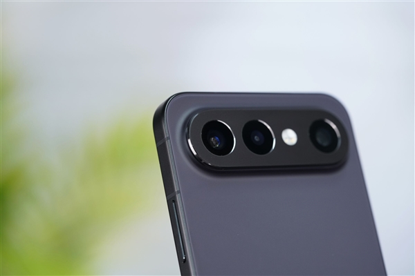 骁龙8 Gen5小钢炮！vivo S50 Pro mini图赏