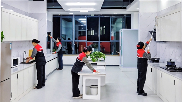 京东家政创新打造“场景教学+培宿一体”培训模式 累计带动10万家政人员就业