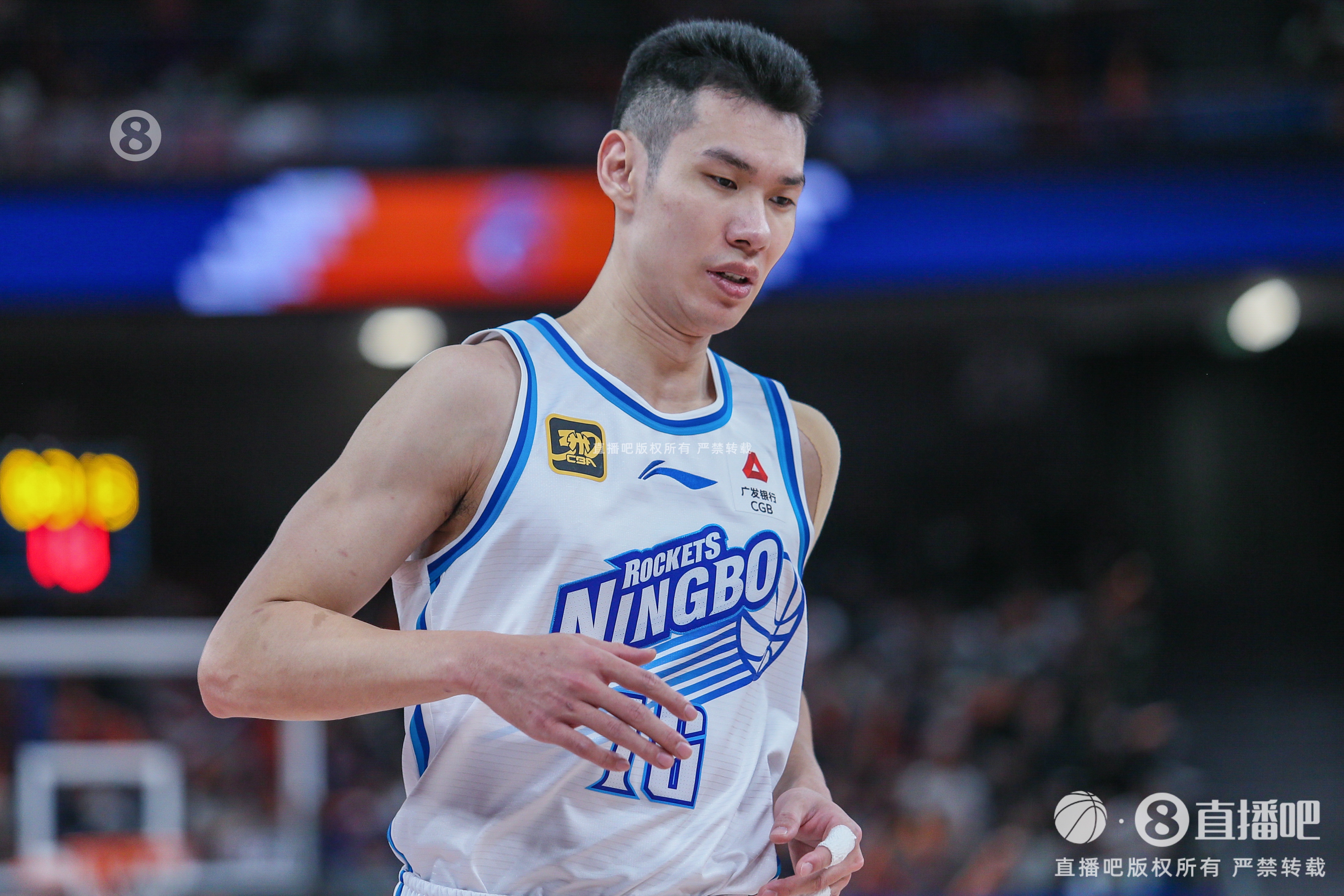 正负值+30冠绝全场！罗凯文12中8砍全场最高22分加5板 三分6中3